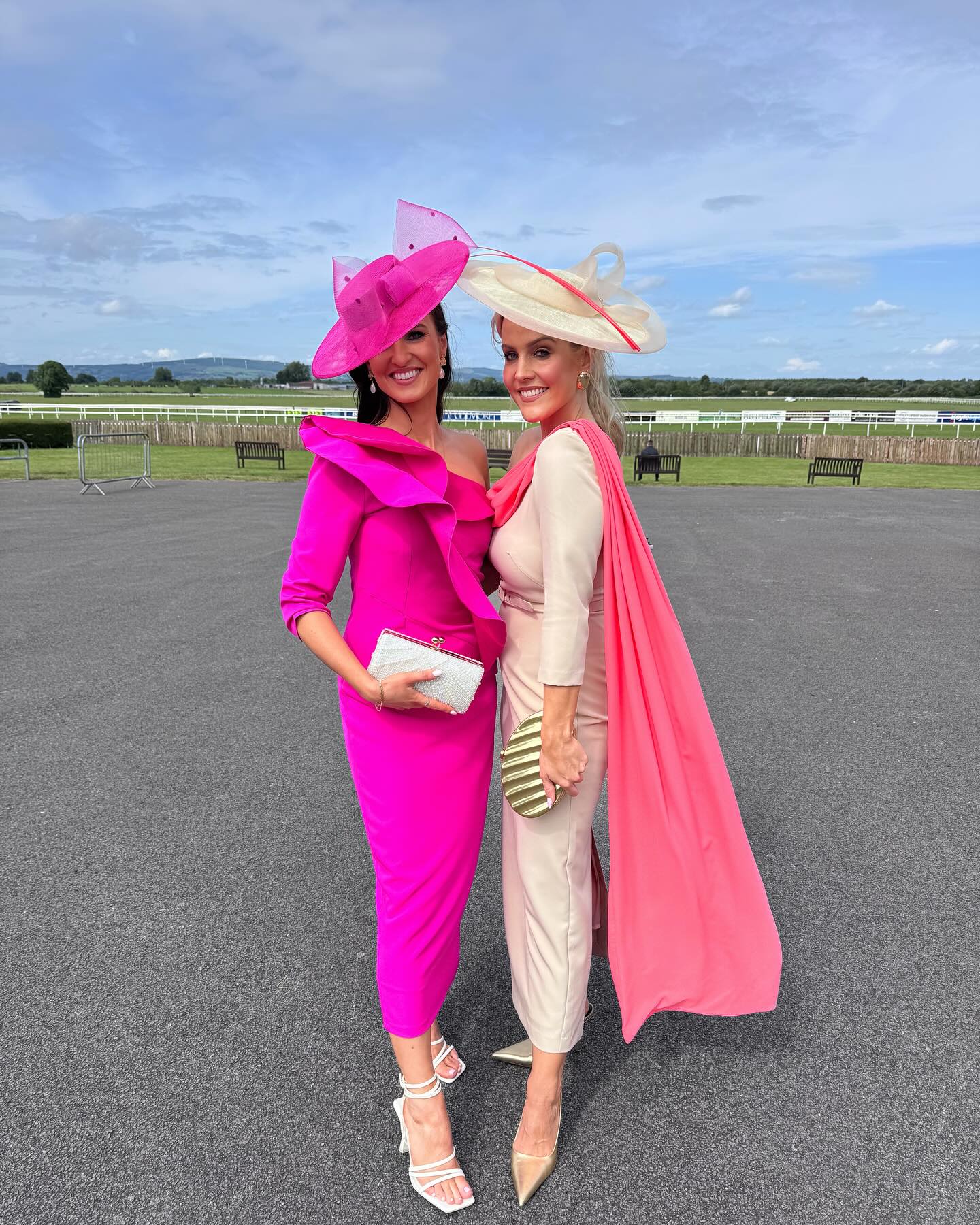 Instagram post by @hayleycolemanmakeup for Bperfect Cosmetics. Caption reads: Ladies Day @tipperaryraces💞✨
Looking forward to....