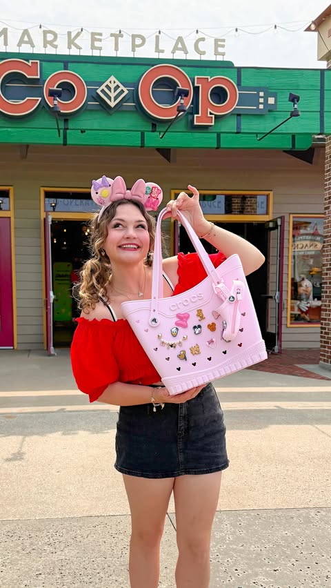 Instagram post by @pincessshannon for Disney. Caption reads: I went to my DREAM pop-up event at @disneysprings....