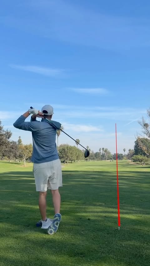 Instagram post by @forethenguyen for TaylorMade Golf. Caption reads: @golflakewood opening hole sets you with up a....