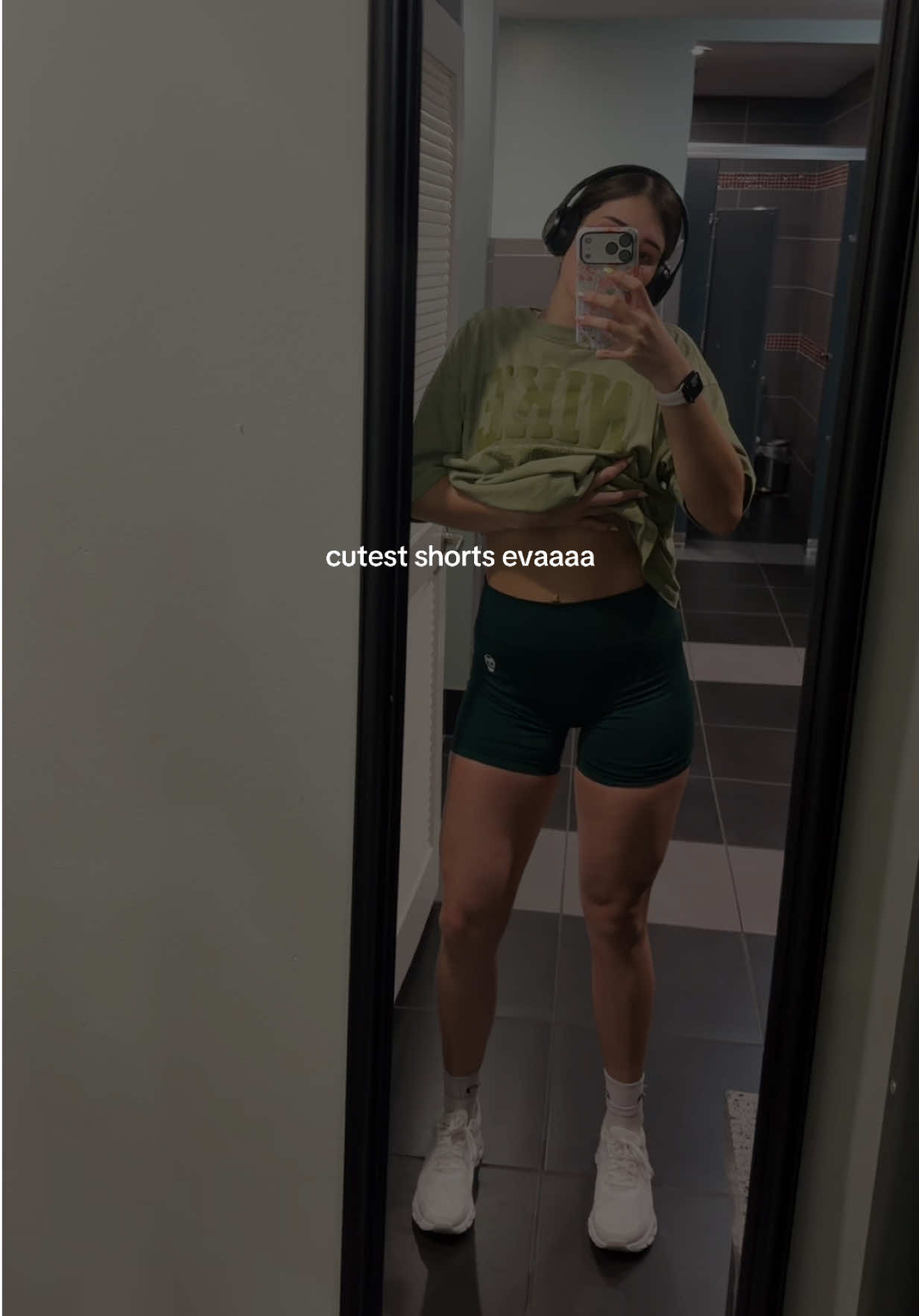 TikTok post by @risatrishann for Gymreapers. Caption reads: @Gymreapers #gymreapers #gym #gymootd #tiktokshop....