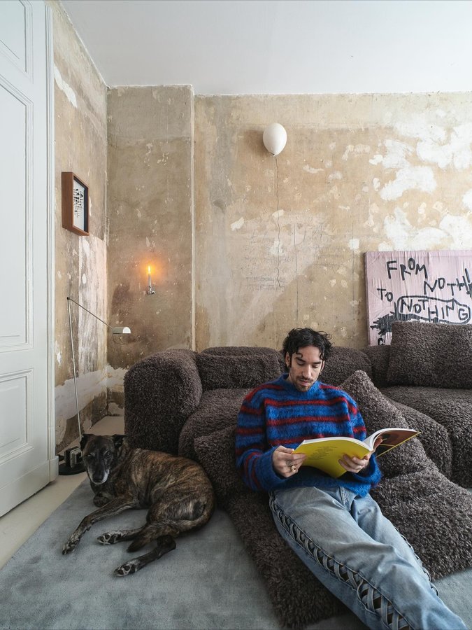 Instagram post by @theberlinchapters for Vetsak. Caption reads: ✨ Our @vetsak sofa is definitely a centerpiece of....