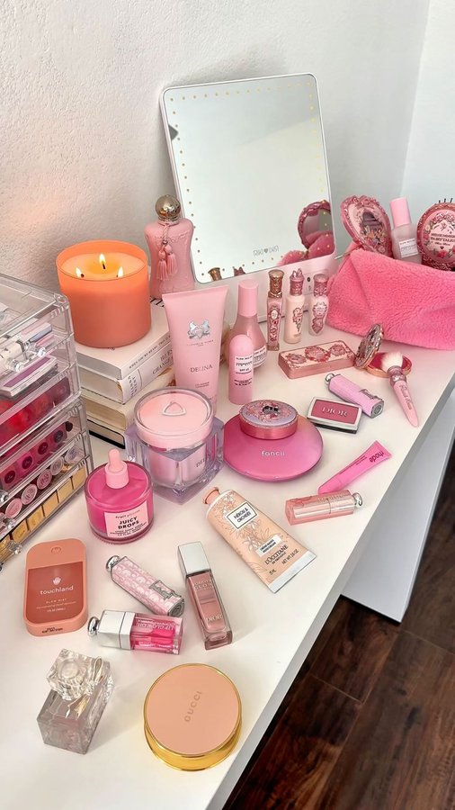 Instagram post by @lidalechic for Fancii. Caption reads: [...] 💕🖤 @parfumsdemarly @touchland @fanciico....