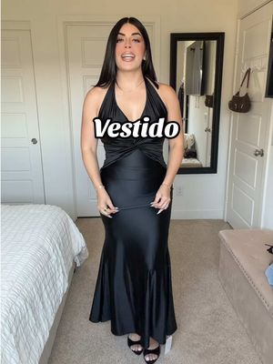 TikTok post by @danyanoemi for OYS_US. Caption reads: @OYS_US ✨ #oys #vestido #ideasdeoutfits.