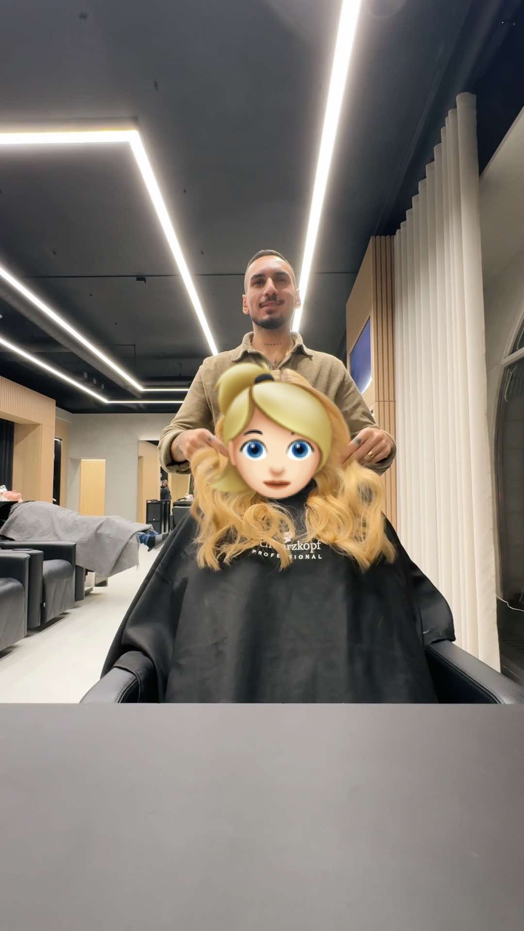 TikTok post by @mithanja for BeautyWorks. Caption reads: Guys we’re blonde 👱🏻‍♀️👀 Reklam för @made by....