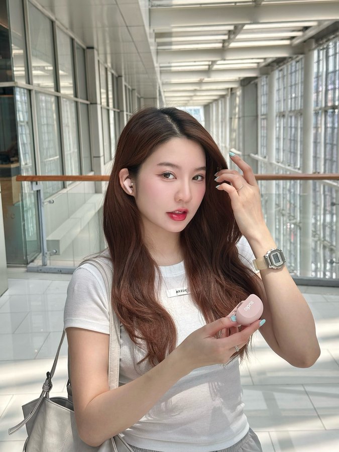 Instagram post by @patcy.patcy for Sudio. Caption reads: Sudio A3 Pro Pink 🎀✨
THE NOISE CANCELLING ALL-DAY....