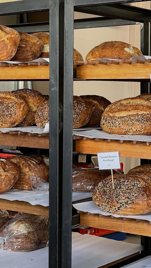 Instagram post by @mingg_11 for Etoile. Caption reads: [...] somewhere else ✨ — comes easy with....