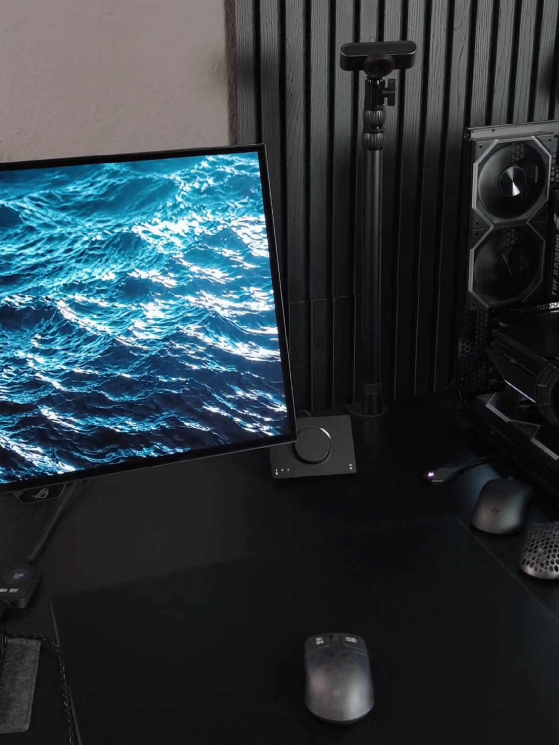 TikTok post by @technock2 for EMEET. Caption reads: Ad / thx @emeet_official (the emeet c 960 ultra) .....