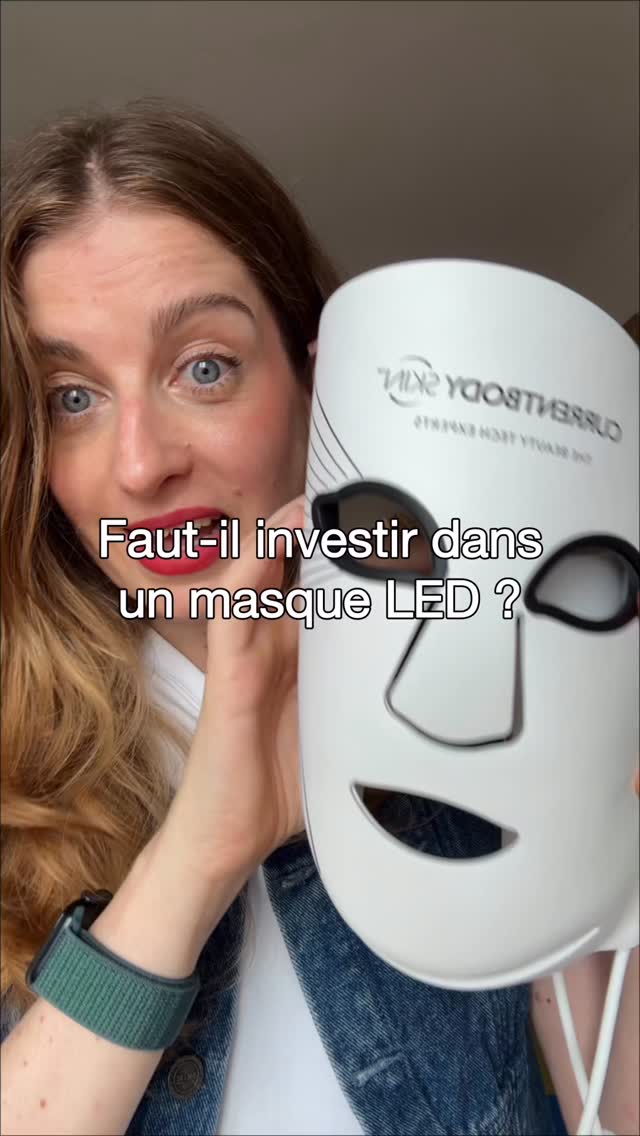 Instagram post by @thecleanjunky for CurrentBody. Caption reads: J’ai enfin testé le masque LED de Current Body....