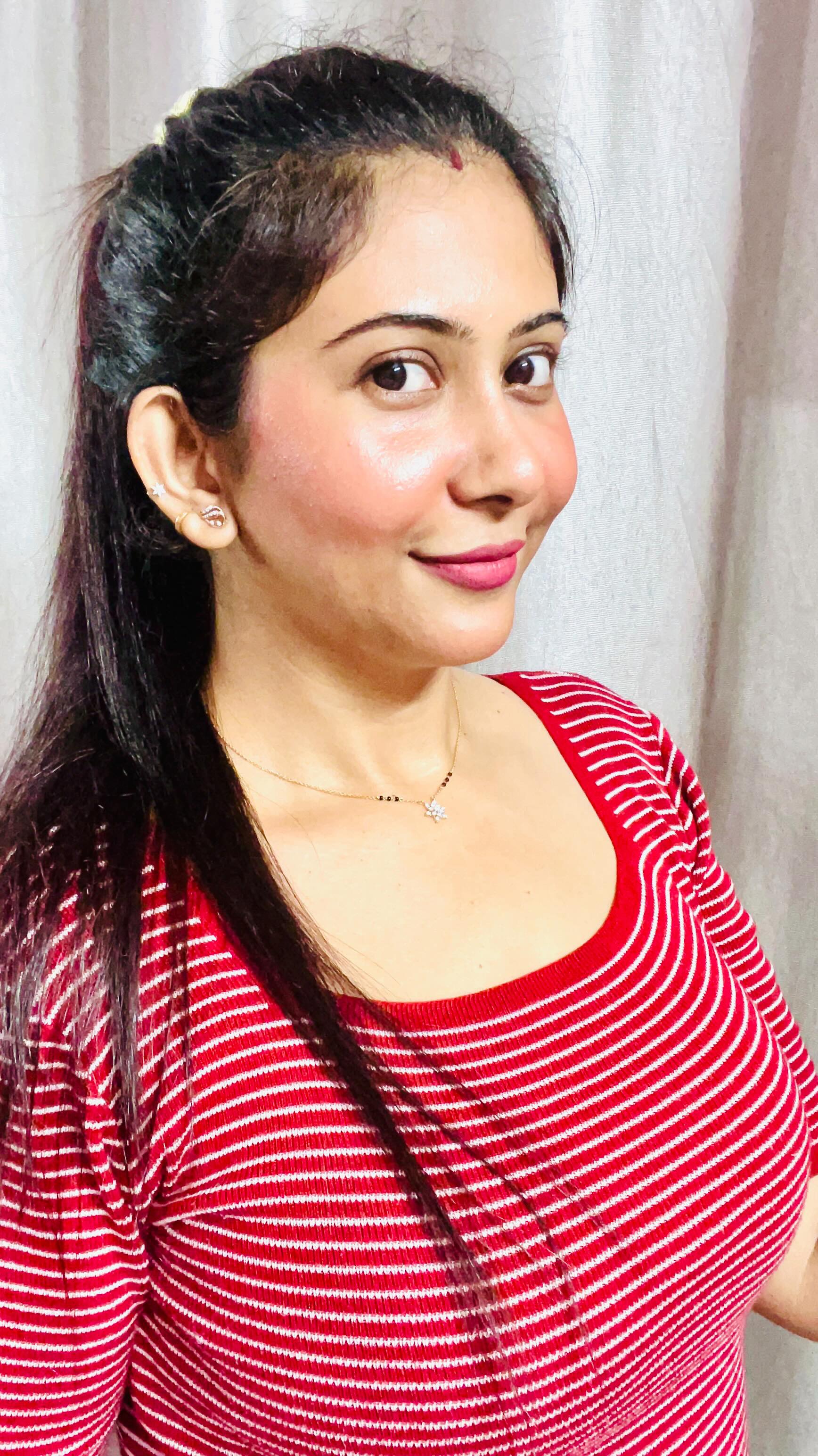 Instagram post by @poulami_ch_ for Craze. Caption reads: Craze Cloud Puff Blush & Highlighter are [...].