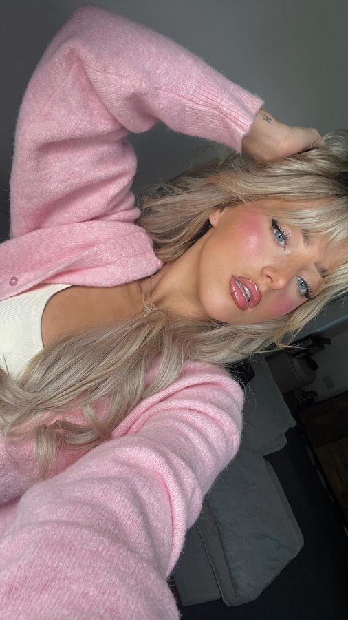 Instagram post by @kirrafarrowx for Atyab Al Marshoud. Caption reads: Come with me perfume shopping at @atyabalmarshoud....