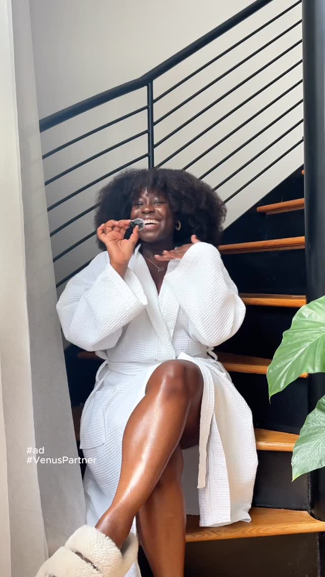 Instagram post by @livenaturallylove for Gillette Venus. Caption reads: #ad #venuspartner Your skin deserves better — and....