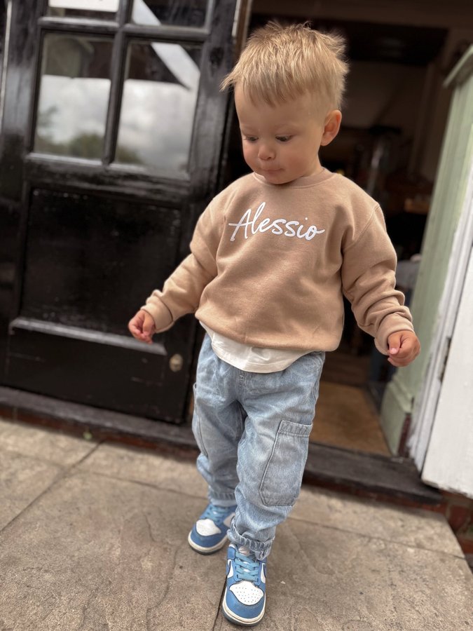Instagram post by an influencer for Mabel & Fox. Caption reads: absolutely loving his gorgeous personalised jumper....