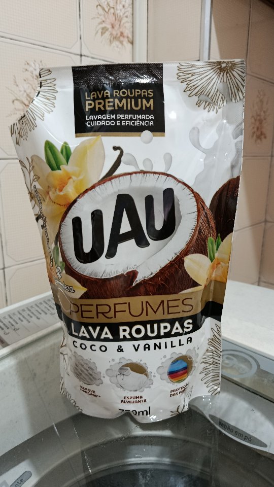 Instagram post by @_luciana_lemes for UAUIngleza. Caption reads: Boa noite, com muita roupa pra lavar 
Super....