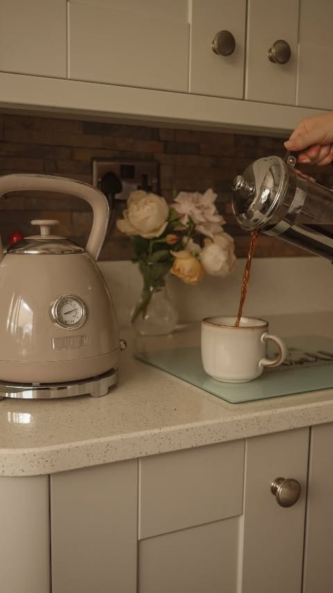 Instagram post by @beans.nbooks for Haden. Caption reads: [...] my Bristol putty kettle & toaster from....