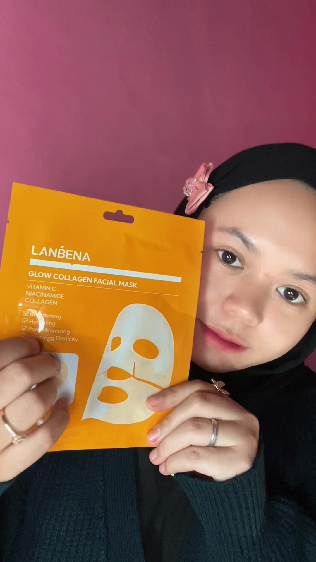 TikTok post by @oktaviamiraj for Lanbena. Caption reads: collagen mask kecintaan aku dari @lanbena.beauty....