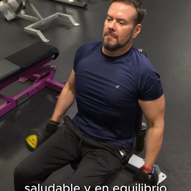 Instagram post by @christianbravooficial for Mazda. Caption reads: ✨ Un día conmigo… y con mi Mazda Cx60 🚘
Rutina,....