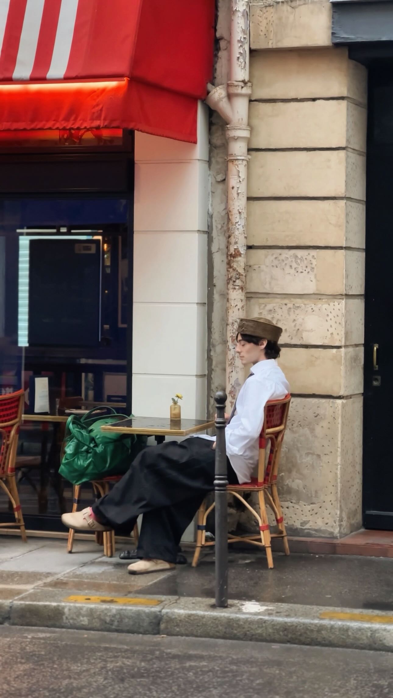 Instagram post by @arthurgarros for Rimmel London. Caption reads: My brain is always thinking of 4 things at once,....