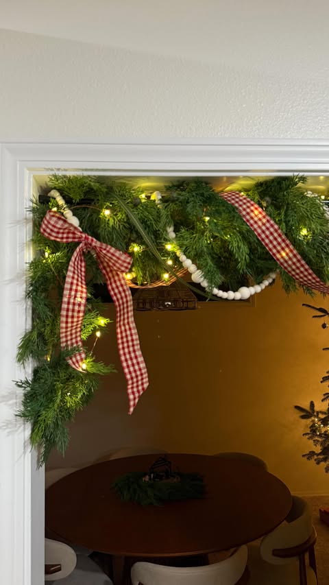 Instagram post by @lindsey_teaches for Wayfair. Caption reads: #ad This turned out way better than I thought it....