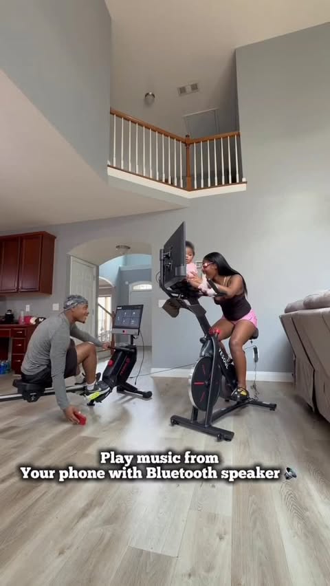 Instagram post by @valenciamanning_ for YESOUL FITNESS. Caption reads: #AD Thank You @yesoulfitness.official For Helping....