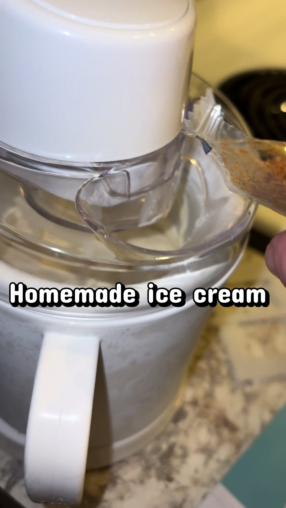 TikTok post by @iiamporchia for SUSTEAS. Caption reads: [...] #tiktokshop #tiktokfinds #icecreammaker....