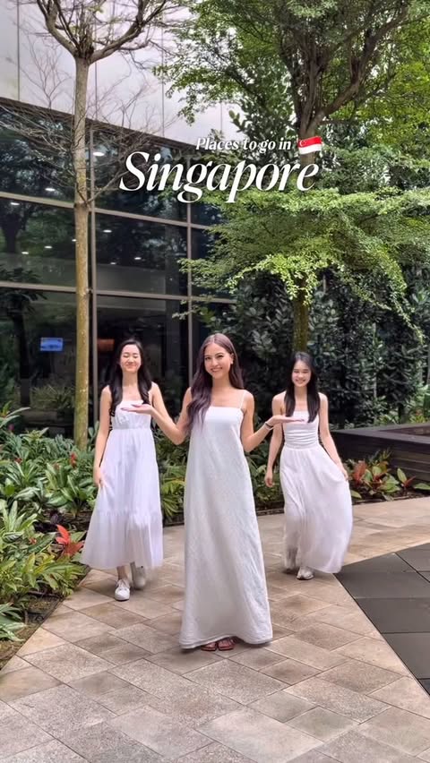 Instagram post by @micnienie for VisitSingapore. Caption reads: Where I brought my friends when we were in....