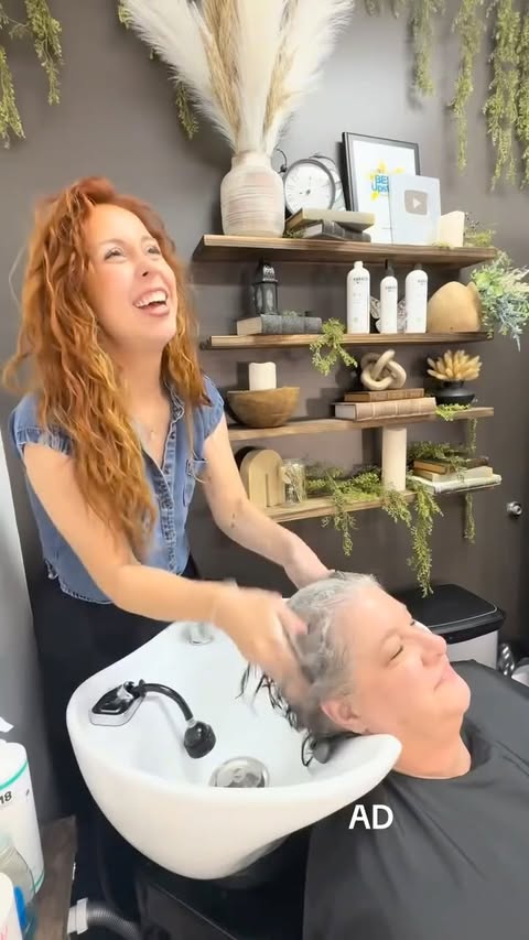 Instagram post by @thebaileylavender for SalonCentric. Caption reads: Simple Fix = She Feels Beautiful! @saloncentric....