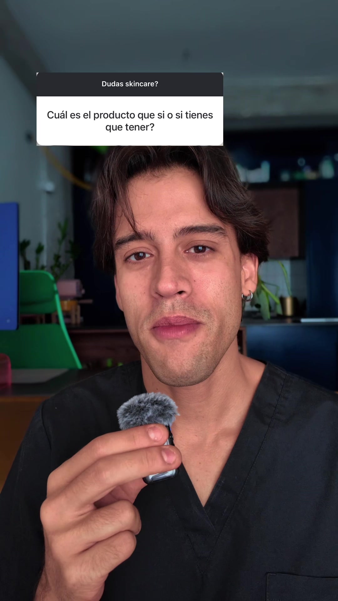 TikTok post by @alstoermer for Avène. Caption reads: *PUBLI Cicalfate siempre en casa!! #CicalfateCrema....