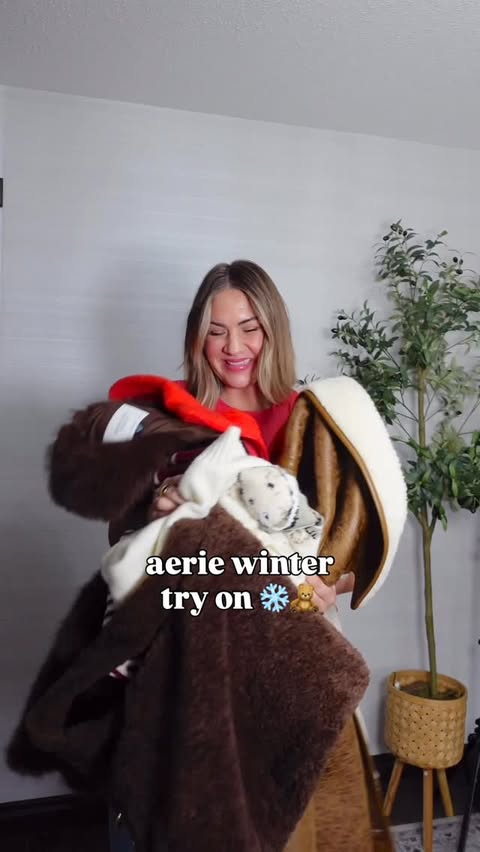 Instagram post by @kiteenmariee for Aerie. Caption reads: This might be my best try on of the year?!!....