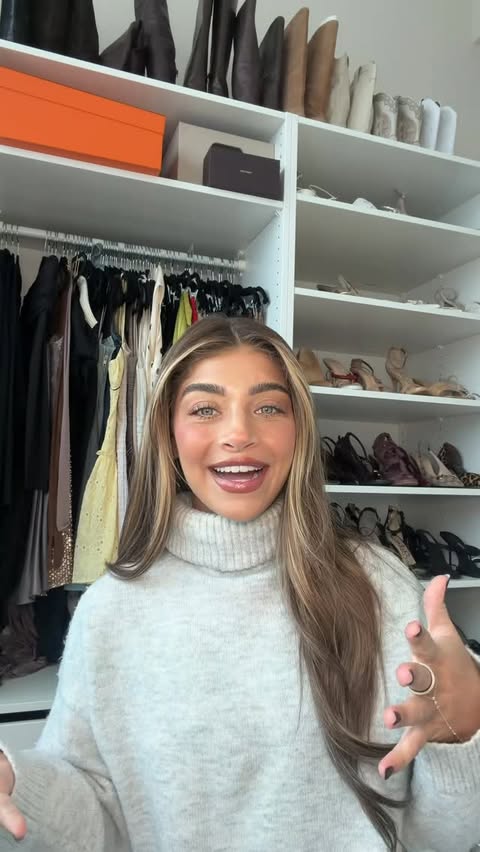 Instagram post by @_giagiudice for Vinted. Caption reads: [...] all of my listing will be posted on @vinted....