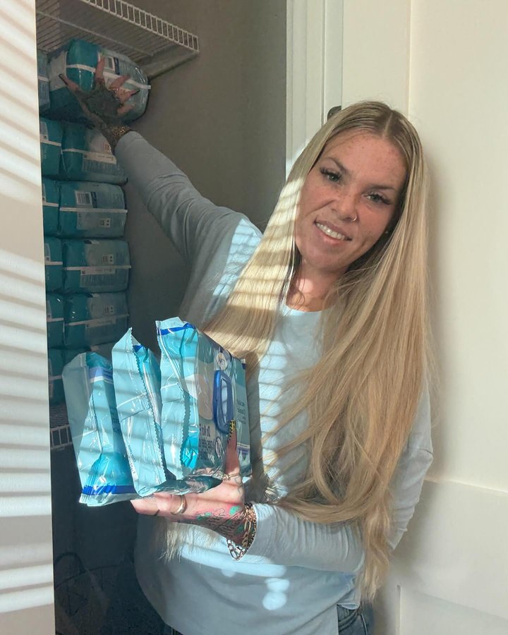 Instagram post by @itsmamacookie for Aeroflow Urology. Caption reads: @aeroflow_urology is definitely not a scam! Go to....