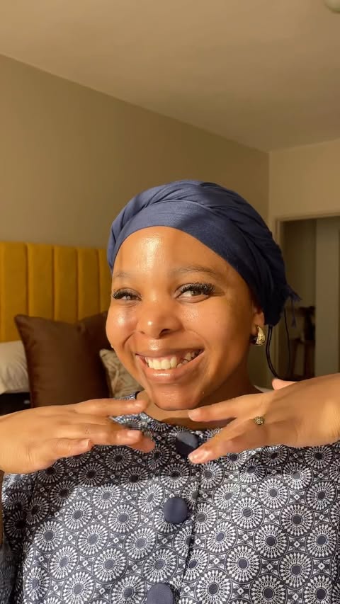 Instagram post by @mrsgatya for Himalaya Wellness. Caption reads: [...] #himalayatumeric #gifted @himalayawellnesssa.