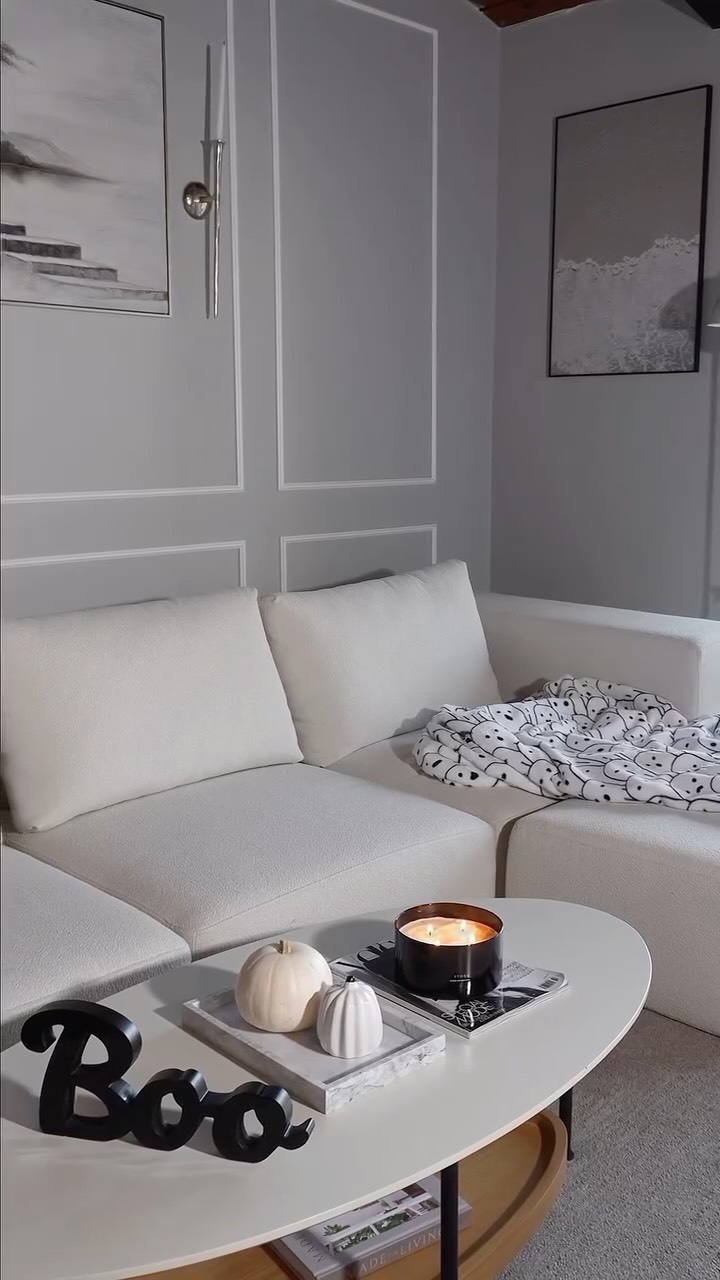 Instagram post by @paulashome29 for Acanva. Caption reads: [...] and minimalistic like mine with white....