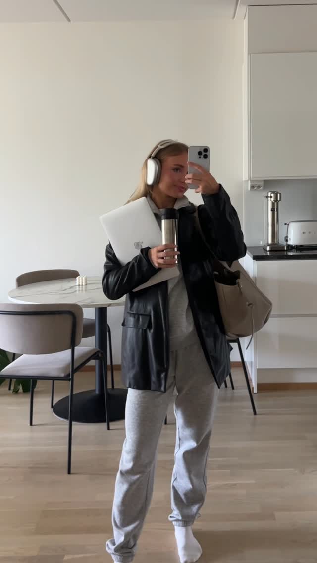 Instagram post by @isabellasaario for Stadium. Caption reads: Mainos @stadiumfinland Onko muita, jotka on....