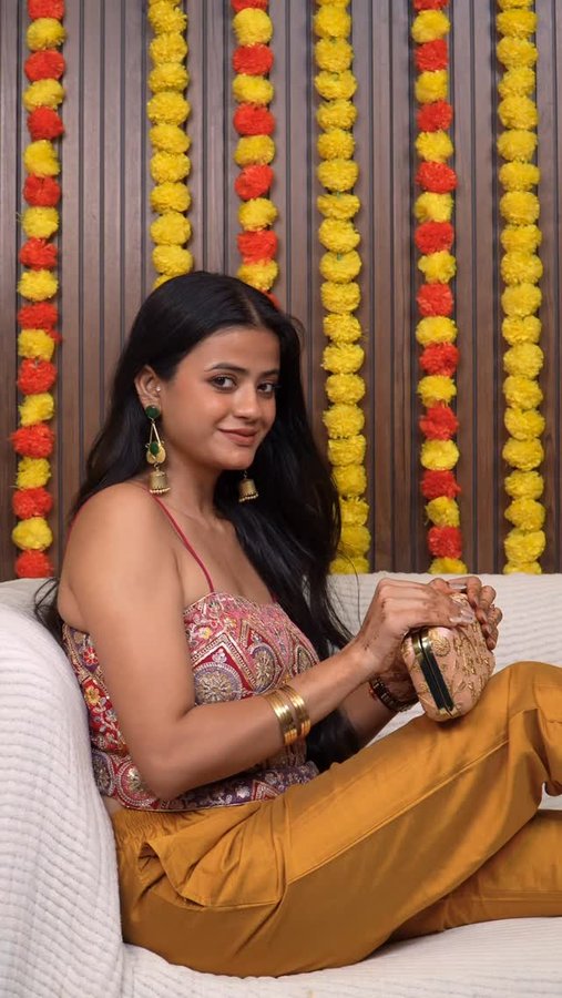 Instagram post by @tanyasajwandagar for Go Colors. Caption reads: Festive season = endless outfit confusion? Not....