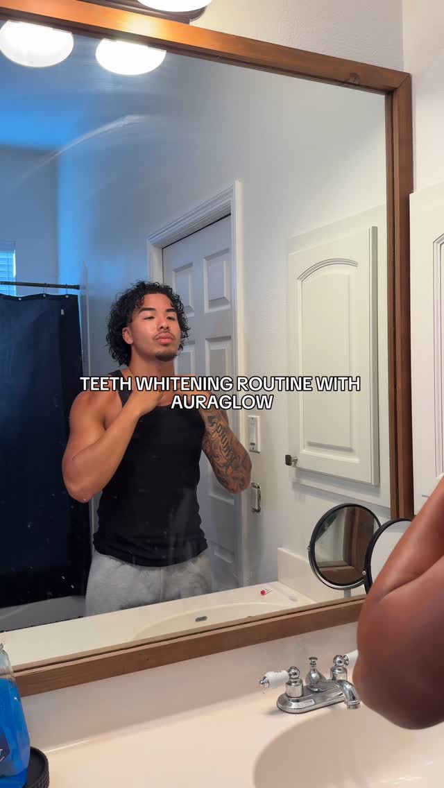 Instagram post by @l.zeming for AURAGLOW. Caption reads: [...] that actually fits the routine. @auraglow....