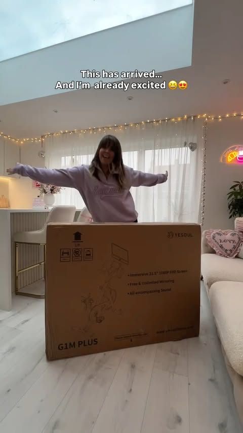 Instagram post by @olkafiolka for YESOUL FITNESS. Caption reads: [...] (gifted) #yesoul #yesoulG1mplussmart....