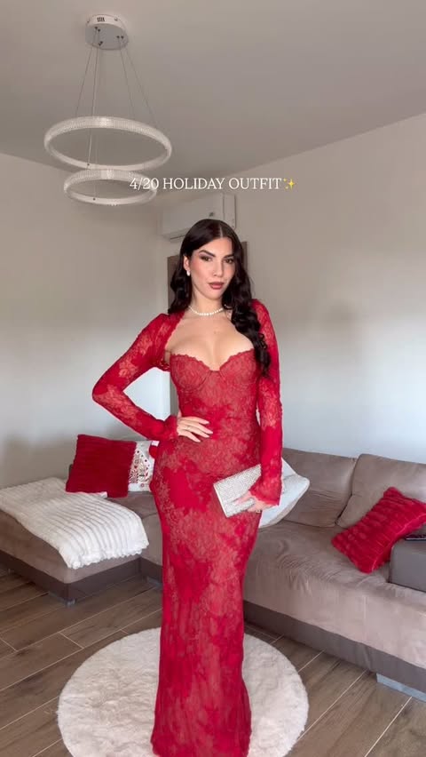 Instagram post by @giada.delle.fave for House of CB. Caption reads: elegant red 💌.