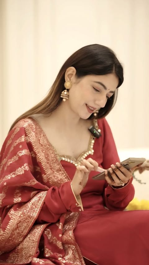 Instagram post by @mansirajani85 for The Indus Valley. Caption reads: [...] Premium Stainless Steel pieces from The....