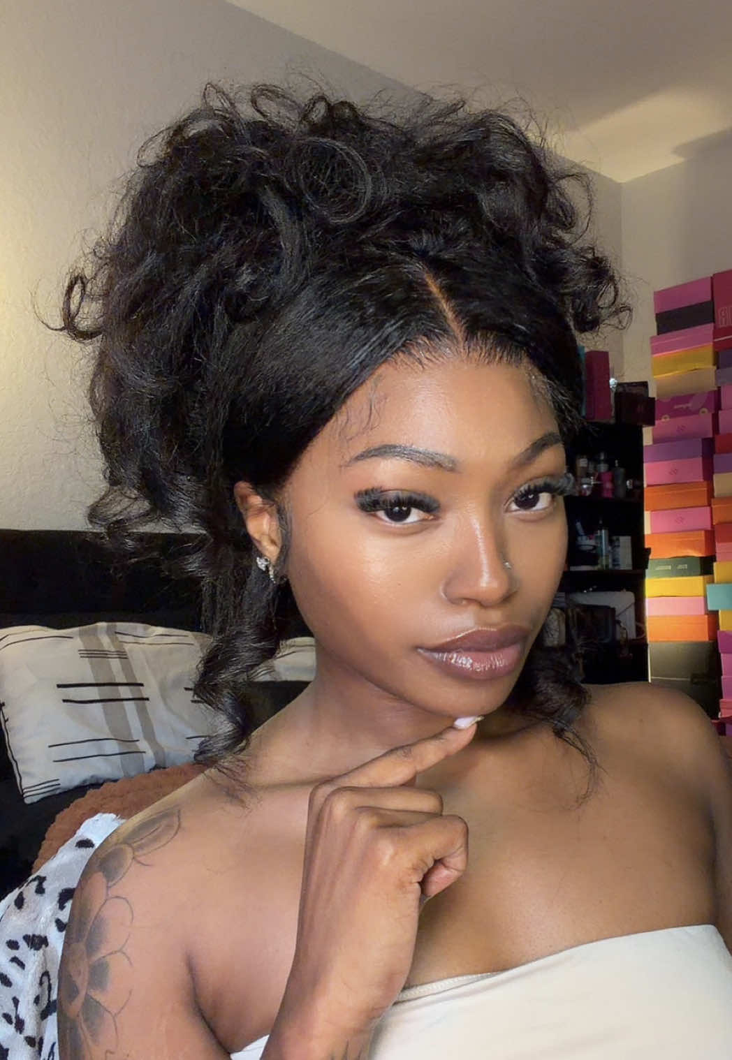 TikTok post by @kallmelanaaa for Alipearl Hair. Caption reads: [...] Comment Which style you choosing? 👀....