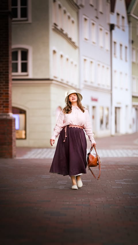 Instagram post by @cickadesign for Son de Flor. Caption reads: [...] this beautiful skirt and shirt from....