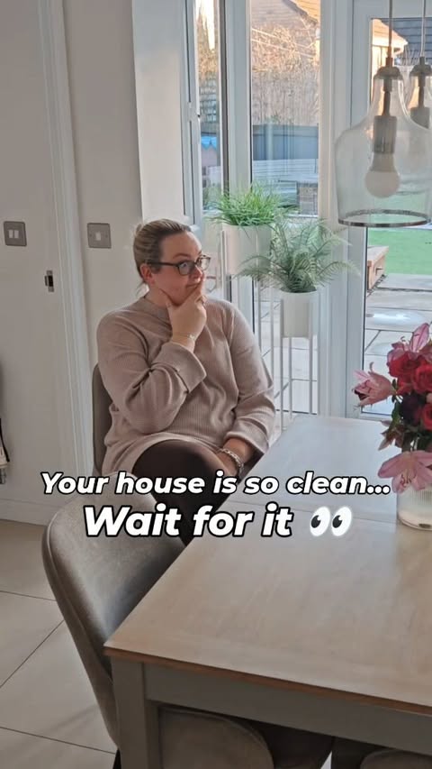 Instagram post by @livingwiththeevans for SuperSavvyMe. Caption reads: Part 3 🧼🫧 Cleaning after Christmas! It's the 4th....