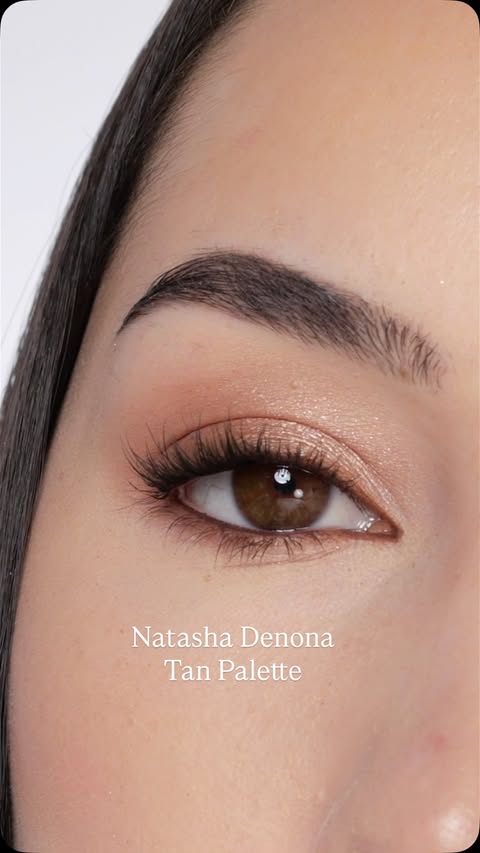 Instagram post by @ashleykaylamakeup for Natasha Denona Beauty. Caption reads: [...] sultry summer smoky eye using the....
