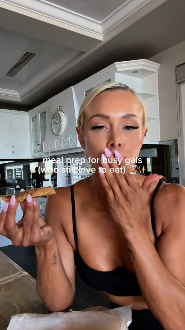 Instagram post by @laurensimpson for Naked Harvest Supplements. Caption reads: High protein breakfast & snack inspo!....