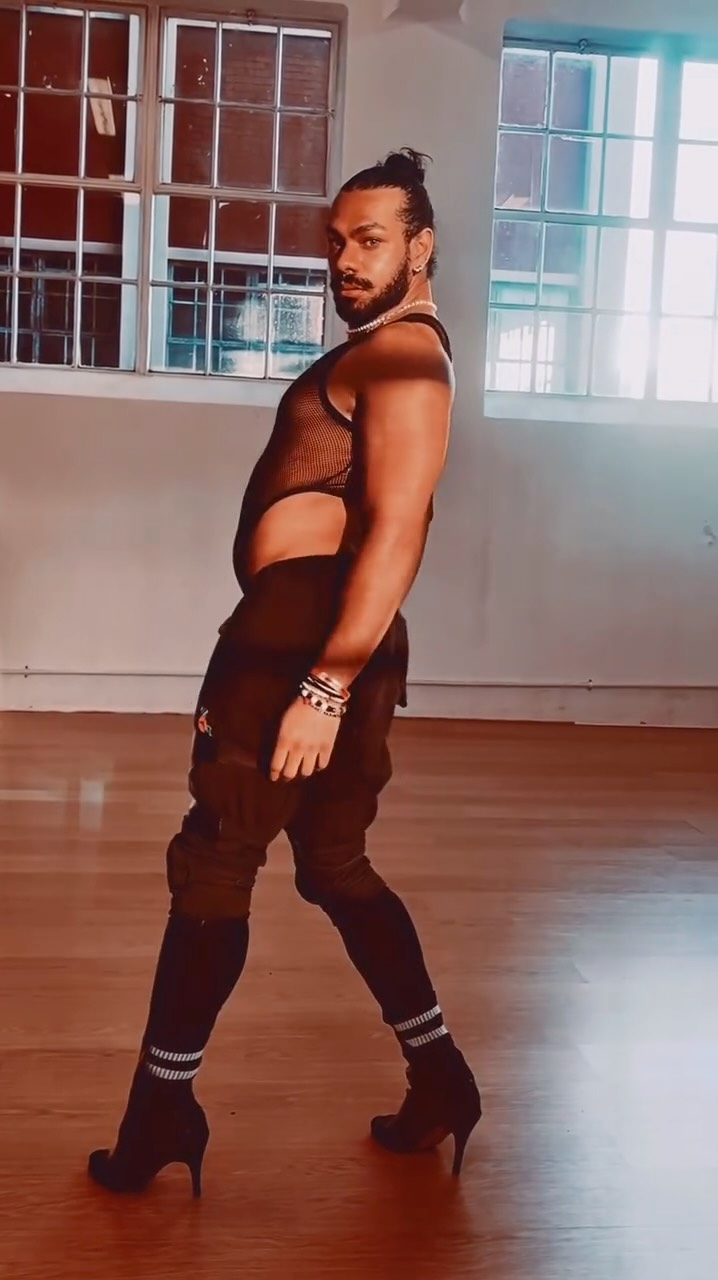 Instagram post by @zes_zoor for ThePack Underwear. Caption reads: ✨EGO✨

This beginner heels choreo with this song....