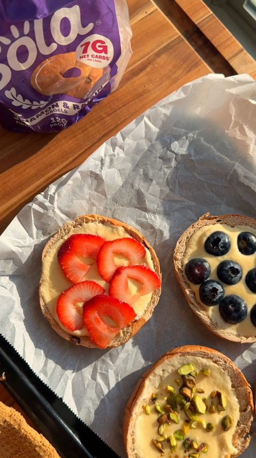 Instagram post by @dliciouslyinspired for The Sola Company. Caption reads: 🌼Spring into flavor with this protein-packed,....