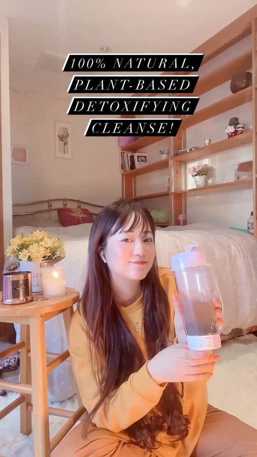 Instagram post by @yangthy_imchen_official for Teami Blends. Caption reads: [...] so far I have completed 18 days of....