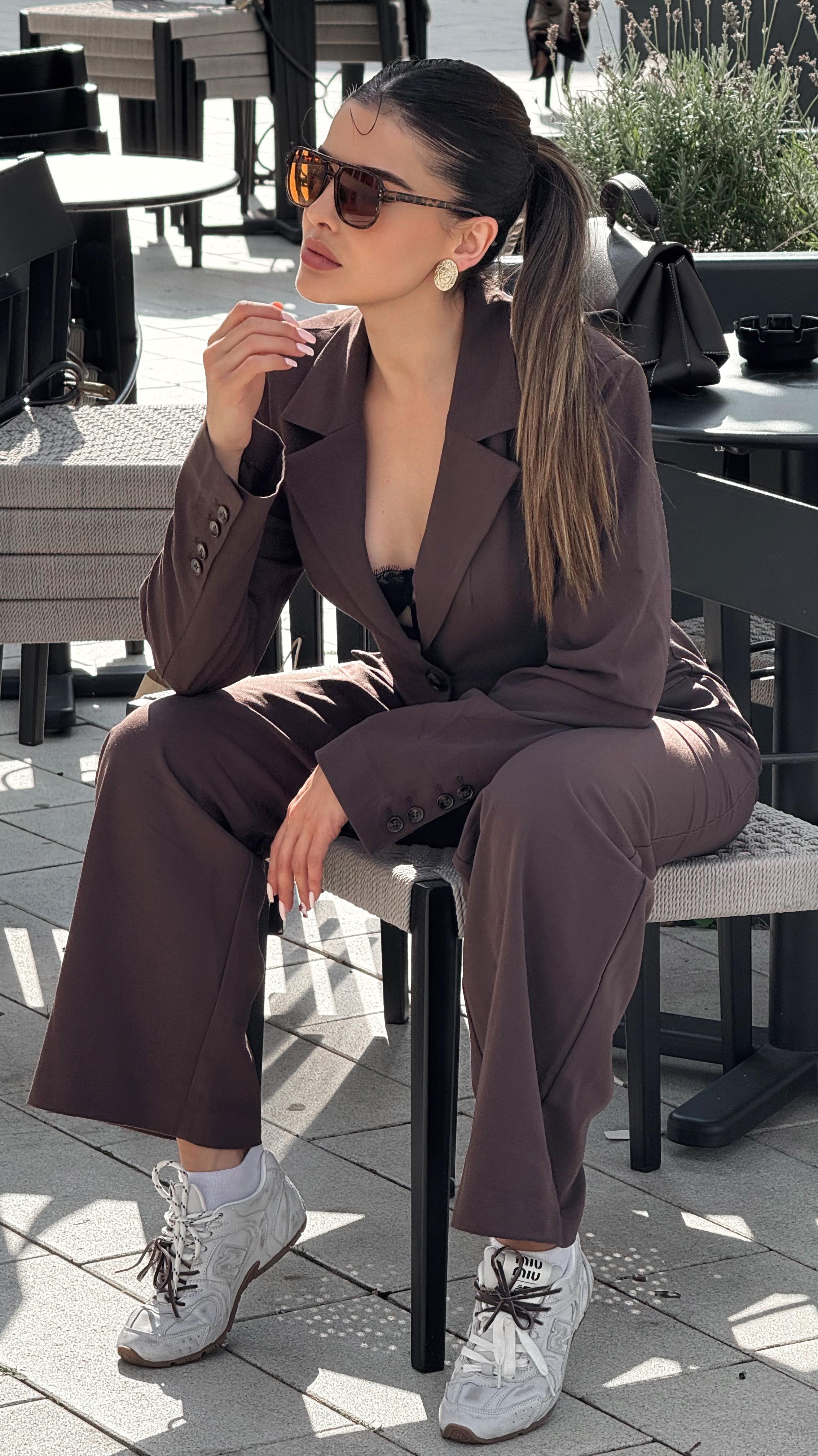 Instagram post by an influencer for ASOS. Caption reads: [...] outfit Details : 1. Dress @asos Heels....