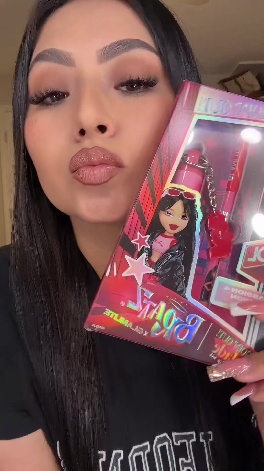 TikTok post by @kimberlysaucedoyl for Bratz. Caption reads: The best lipcombos @Glamlite @bratz #bratz....