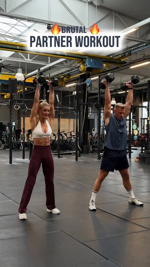 Instagram post by @gefarmer91 for ICANIWILL. Caption reads: [...] Outfits: Define Seamless Collection....