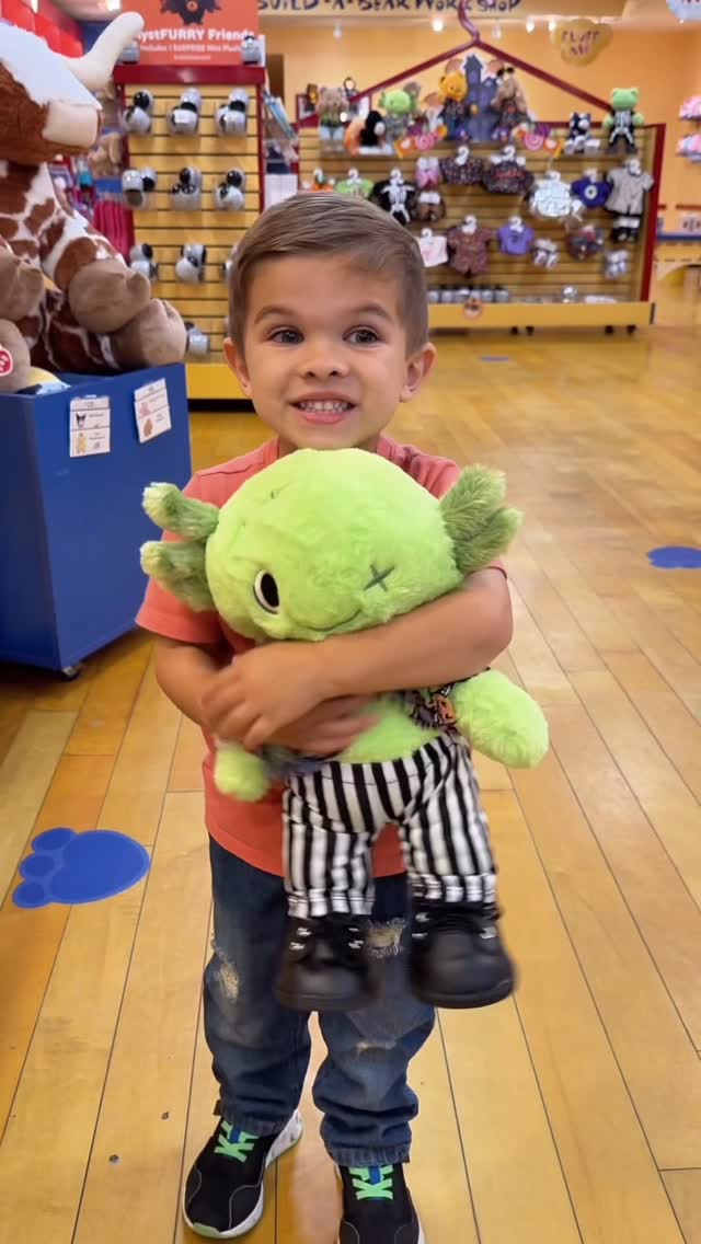 Instagram post by @casshollister for Build-A-Bear. Caption reads: ✨ Halloween memories made extra special at....